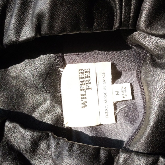 Wilfred Free Daria Faux Leather Leggings - Picture 3 of 6